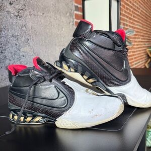 Nike Michael Vic Signature Shoe Black/White